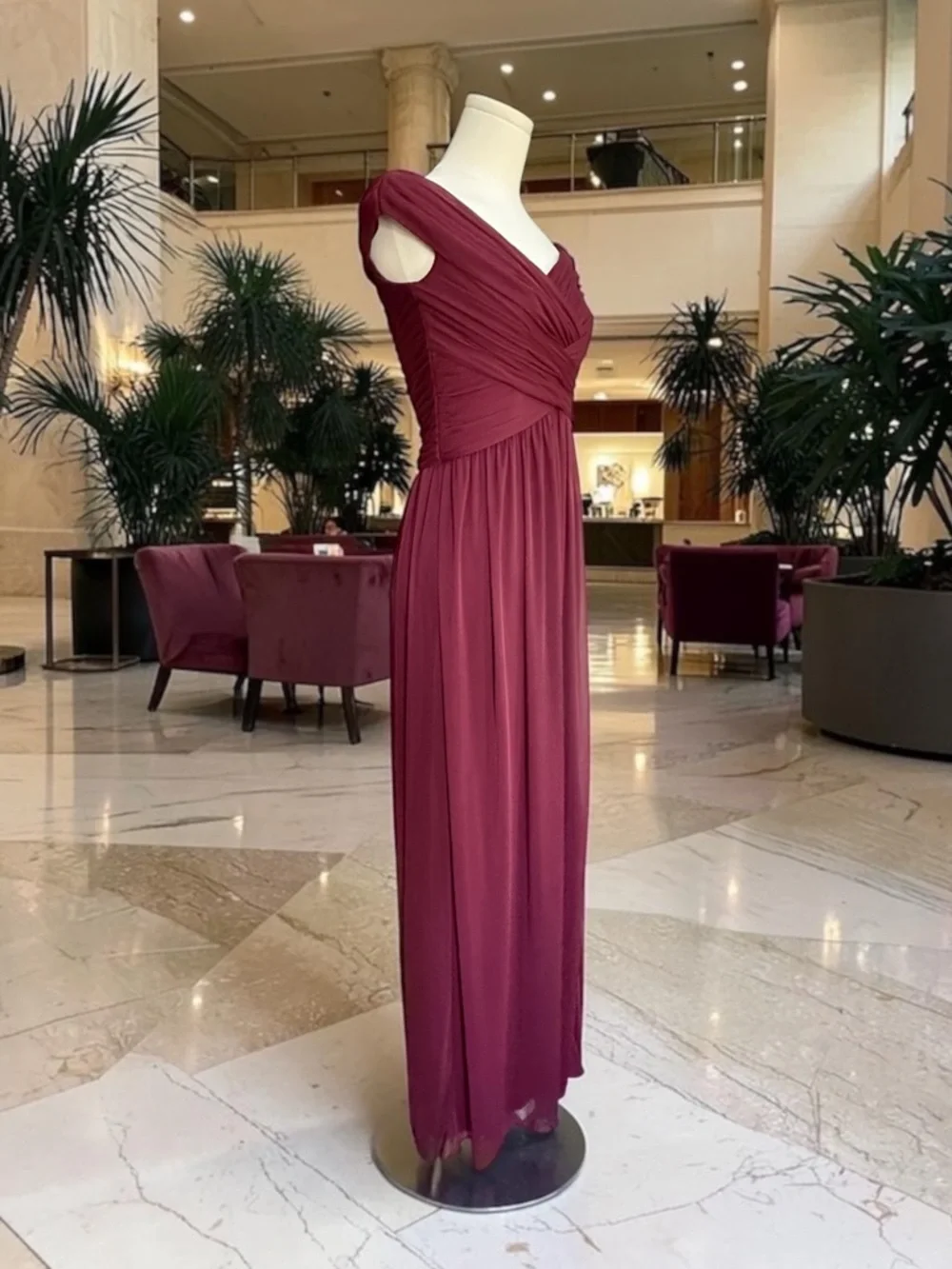 NWT David’s Bridal Off-Shoulder Evening Gown in Wine! Size 2! NEW! - Picture 4 of 15
